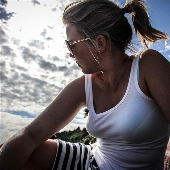 Meet your Posher, Steph - Picture 1 of 1